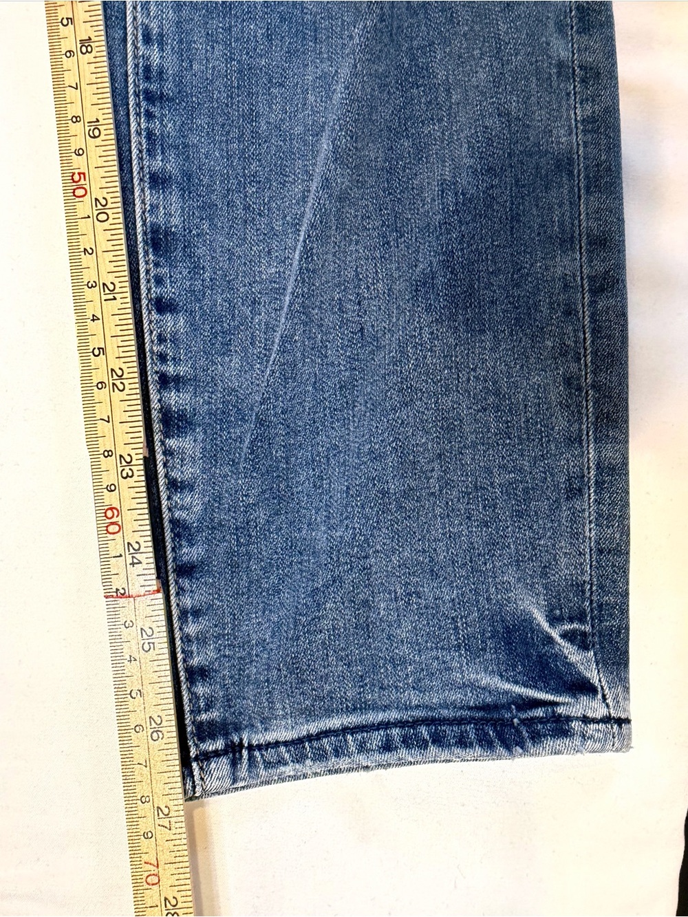 Good American Good Legs Crop Jeans Size 15 NWT - Picture 7 of 8